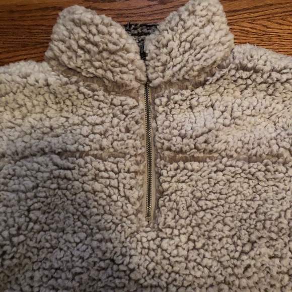 Thread and Supply Fleece - Picture 2 of 4